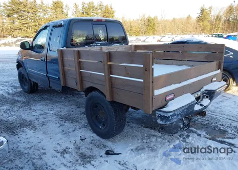 2001 Ford F-150 Lariat/Xl/Xlt z USA, uszkodzony, nr VIN 1FTRX18L01NA26738